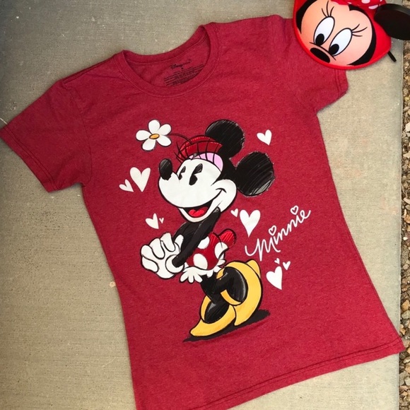 Disney Tops - DISNEY Red Minnie Mouse T-Shirt Size Medium